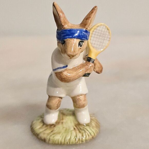 Vintage 1985 Royal Doulton BUNNYKINS ACE TENNIS PLAYER figurine DB42 - Picture 8 of 8